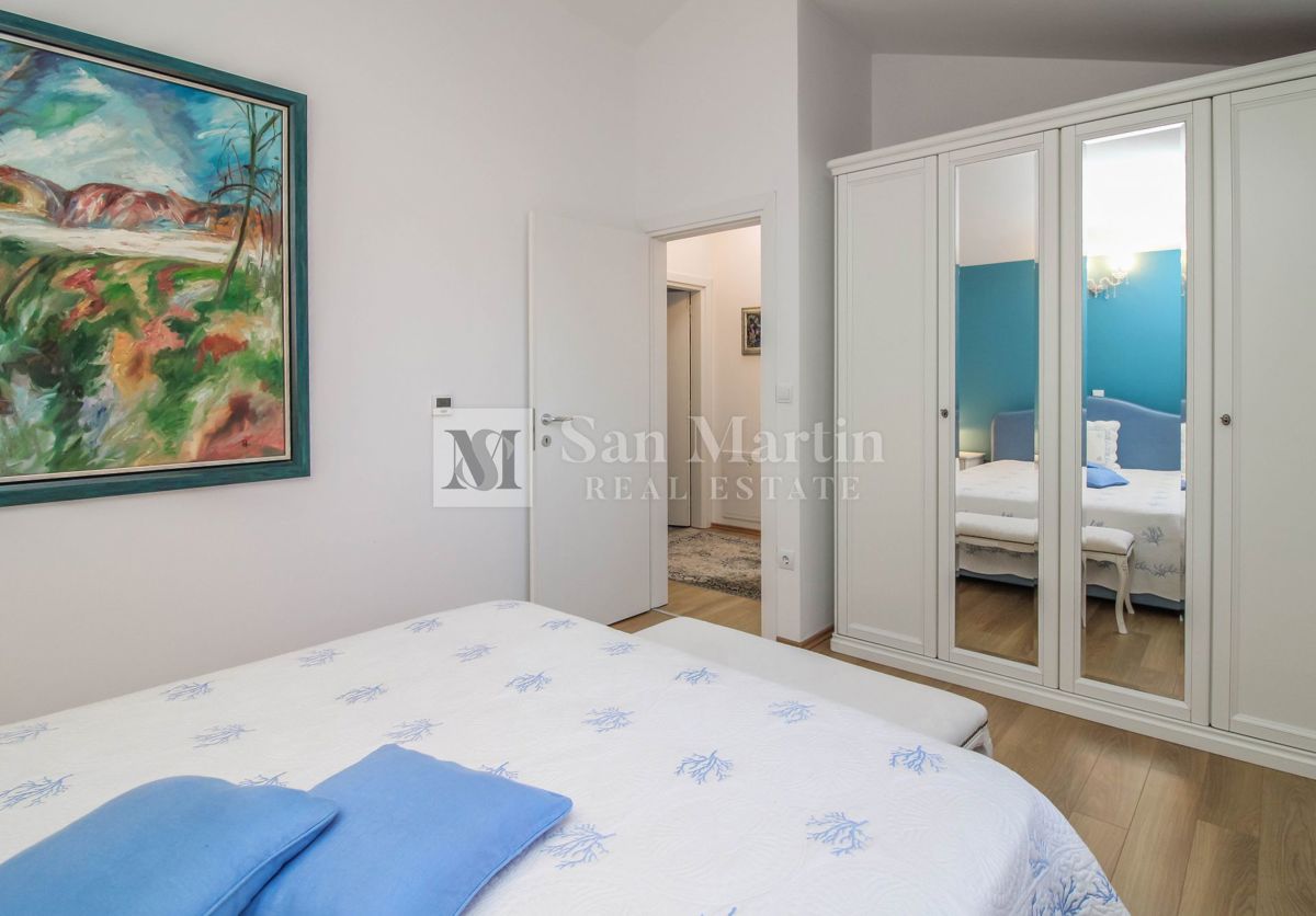 PARENZO - Casa eccezionale con piscina e giardino recintato