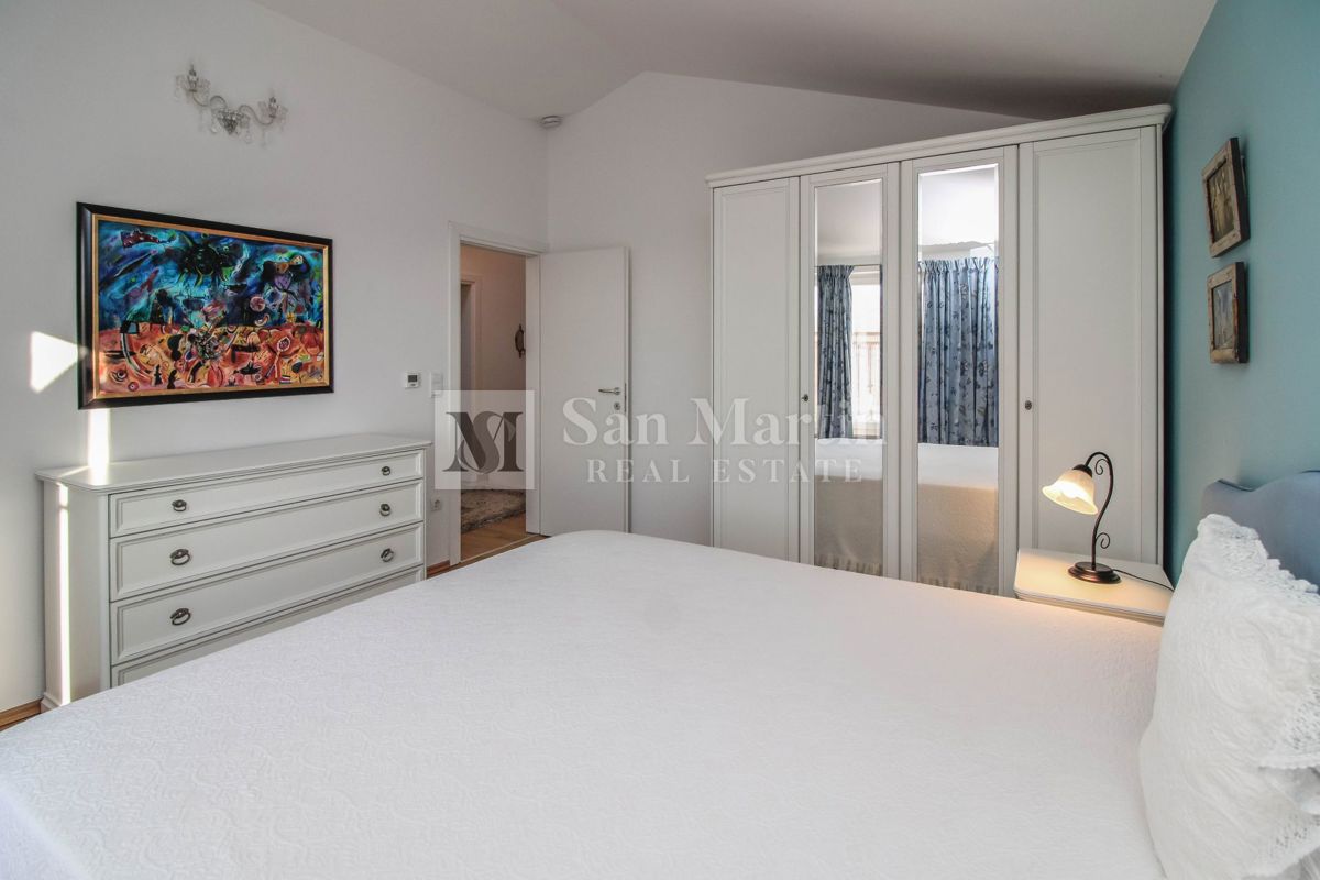 PARENZO - Casa eccezionale con piscina e giardino recintato