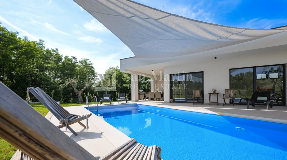 Rovigno, dintorni - bellissima casa nuova con piscina