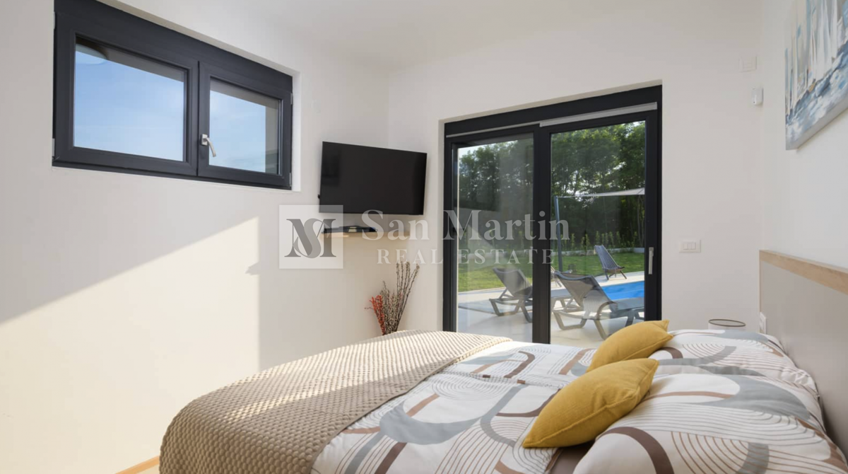 Rovigno, dintorni - bellissima casa nuova con piscina