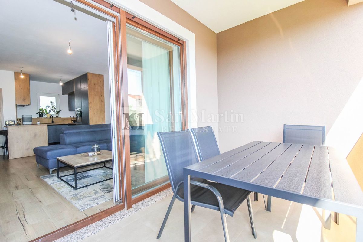 Parenzo, casa bifamiliare in una posizione tranquilla.