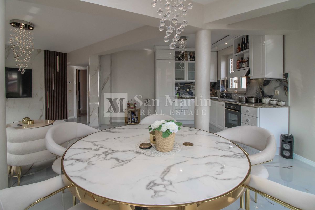 PARENZO - POSIZIONE RICERCATA - 200 M DAL MARE