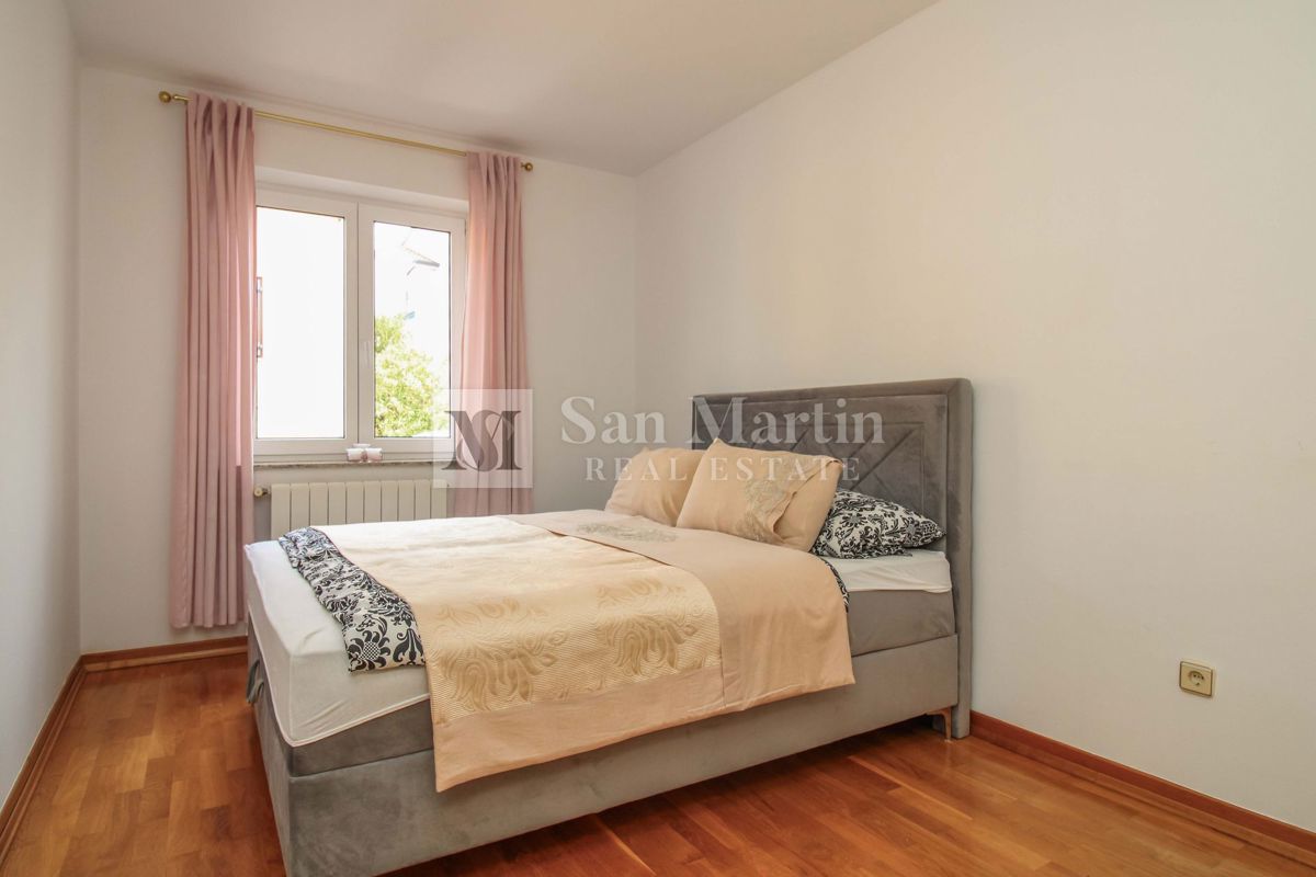 PARENZO - POSIZIONE RICERCATA - 200 M DAL MARE