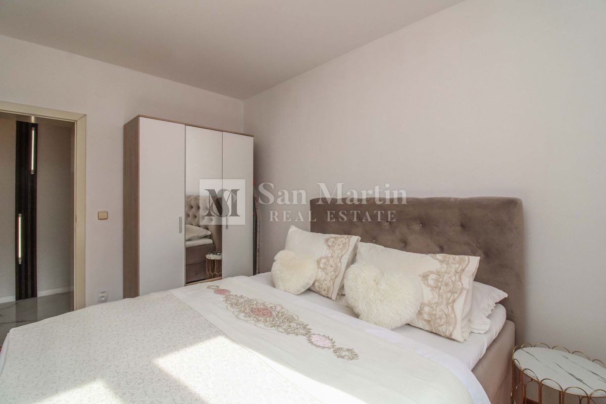 PARENZO - POSIZIONE RICERCATA - 200 M DAL MARE