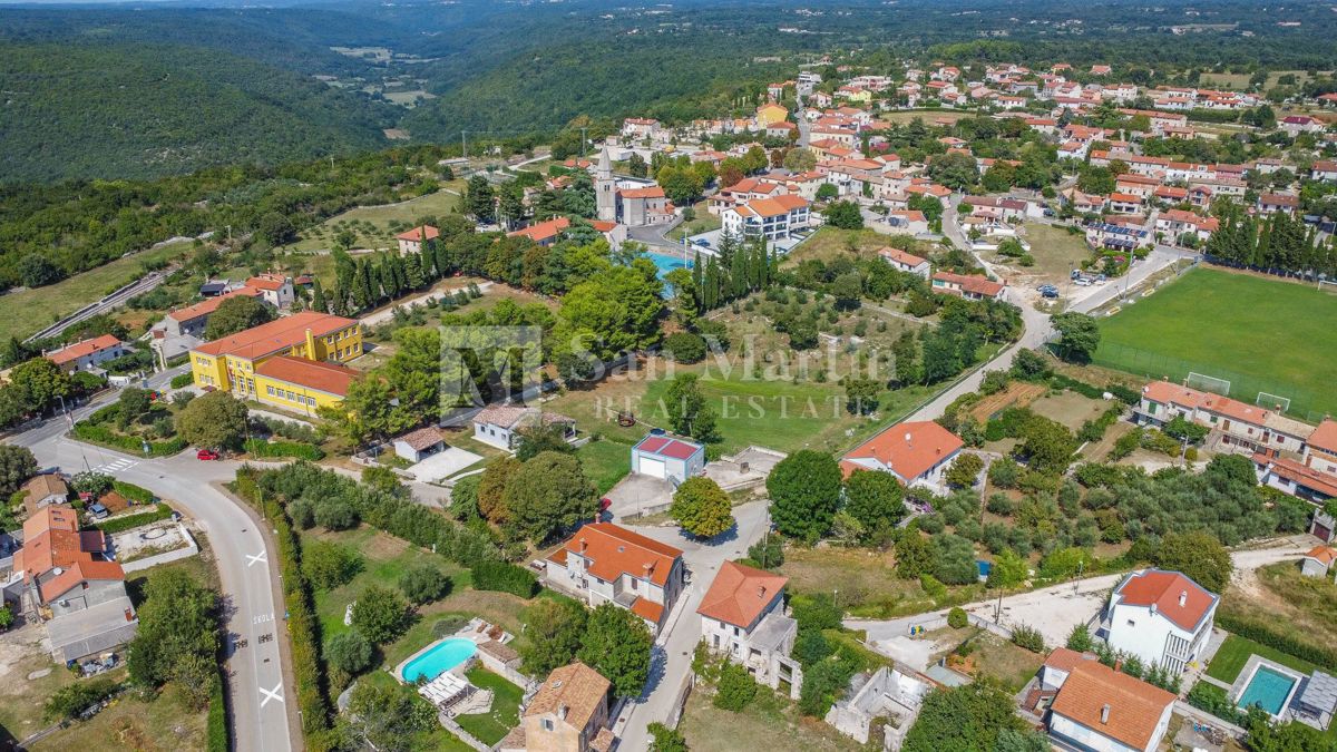 Canfanaro, una casa in pietra secolare nel centro