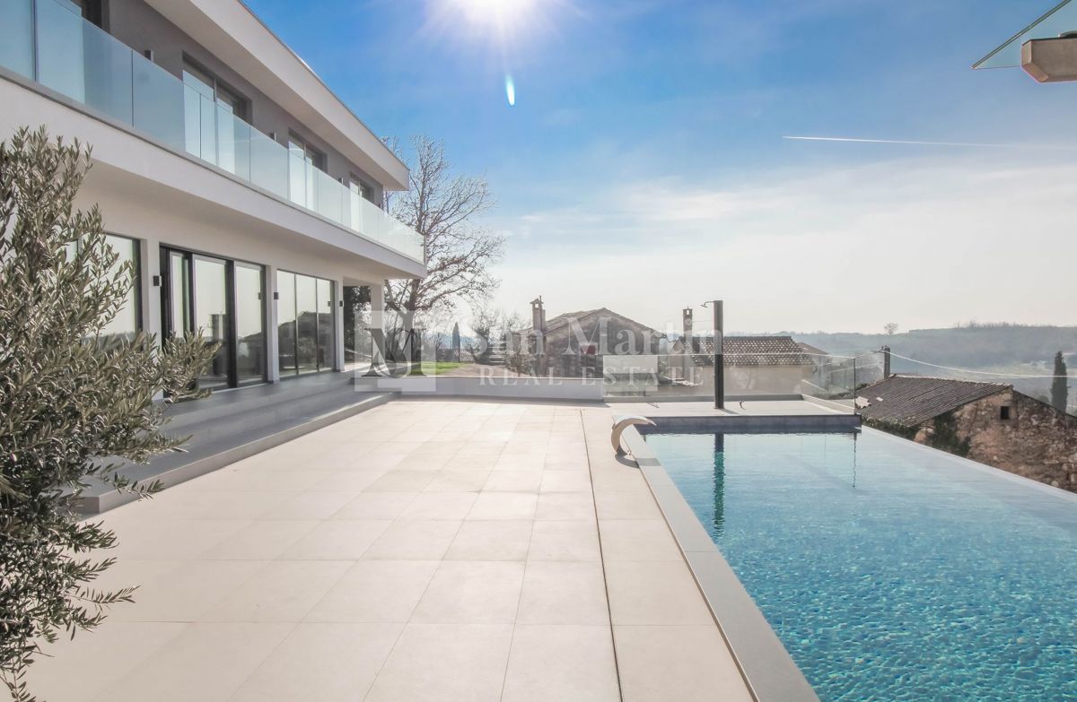 Poreč, dintorni, villa di lusso unica con vista panoramica sul mare