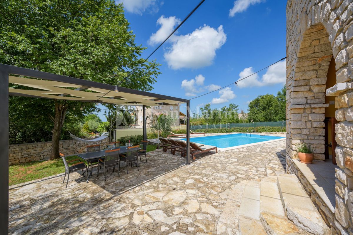 Parenzo, dintorni – Bellissima casa in pietra con vista panoramica