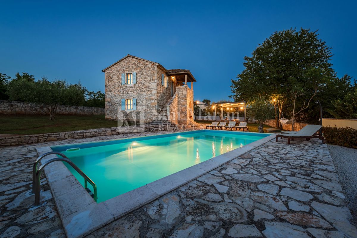 Parenzo, dintorni – Bellissima casa in pietra con vista panoramica