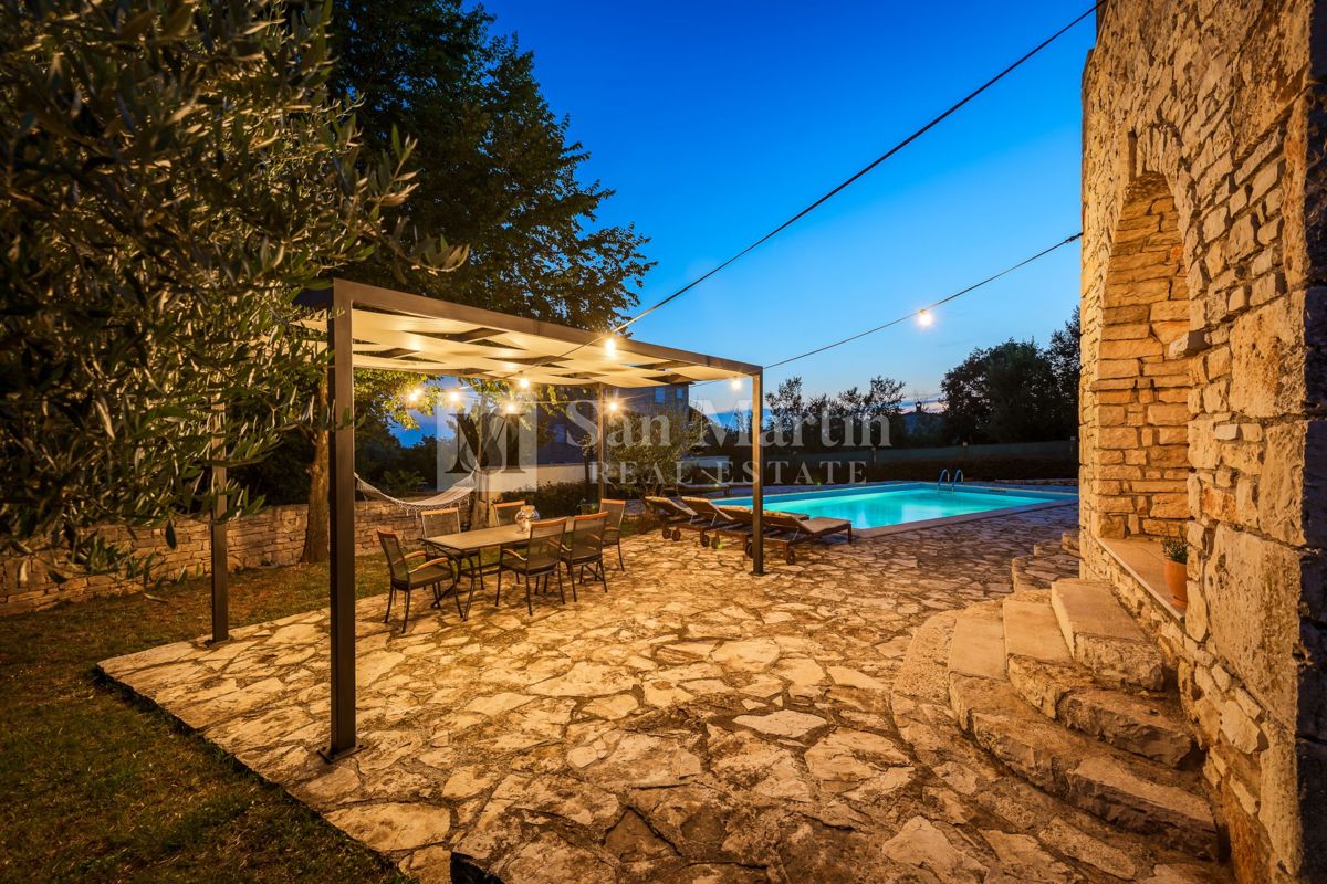 Parenzo, dintorni – Bellissima casa in pietra con vista panoramica