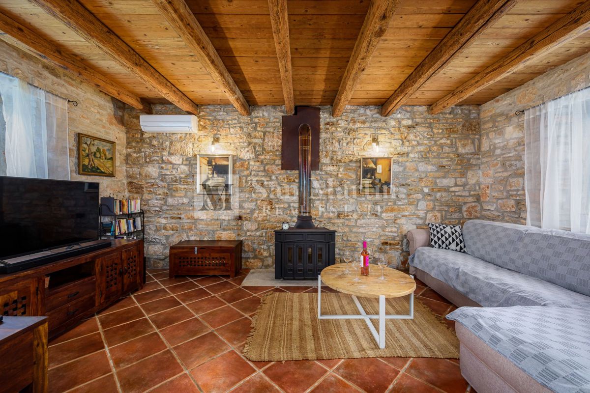 Parenzo, dintorni – Bellissima casa in pietra con vista panoramica