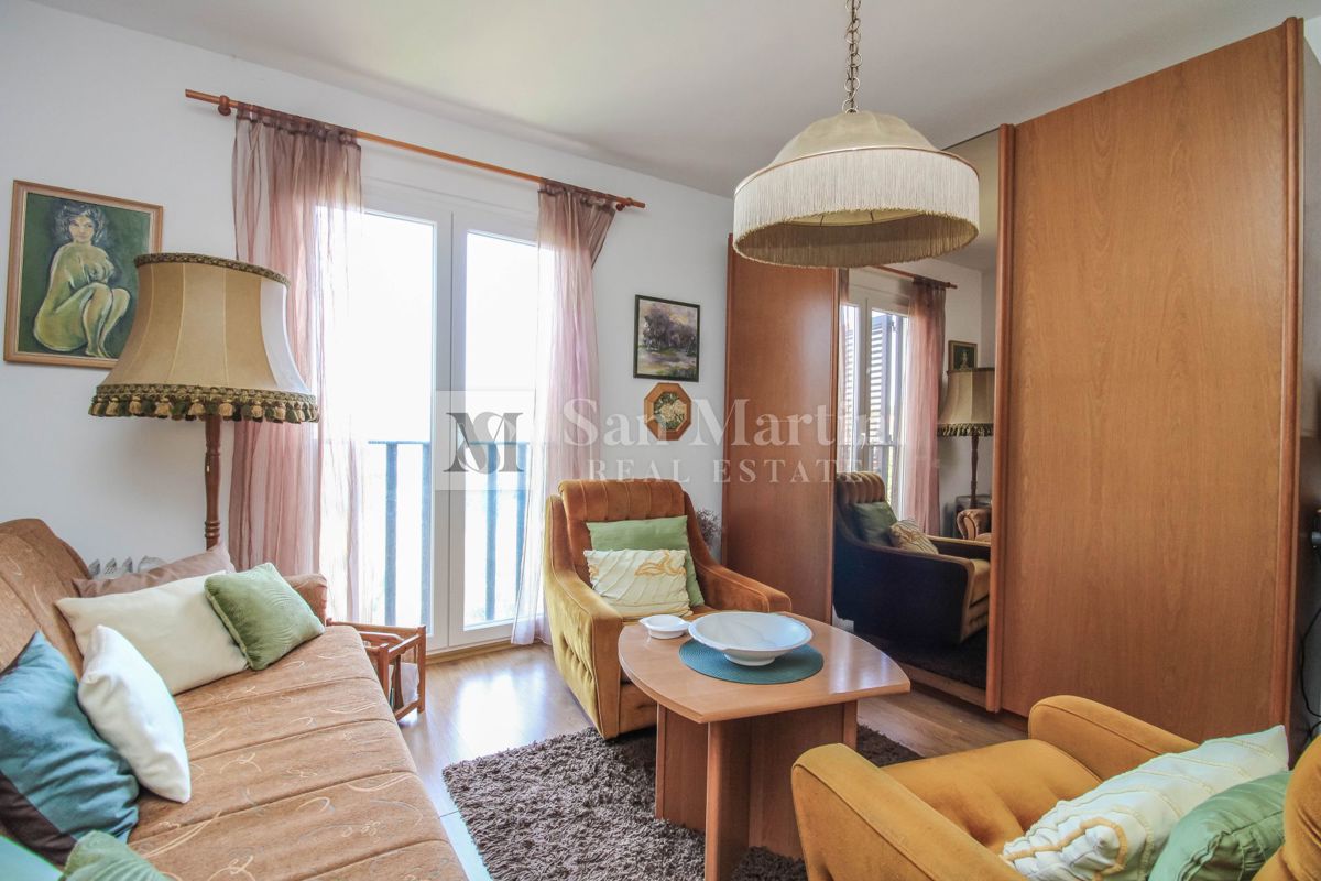 Parenzo, centro – Appartamento con vista mare vicino alle spiagge