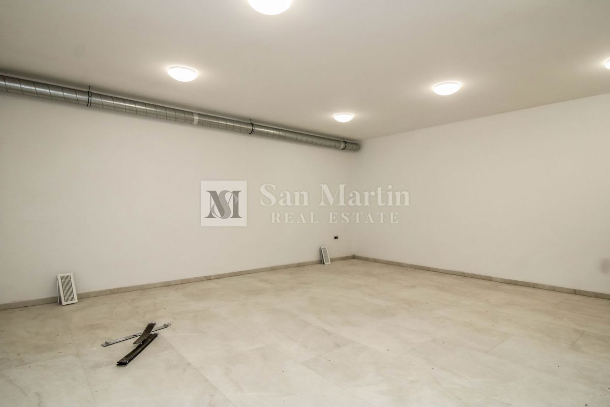 Istria, Parenzo - casa indipendente con splendida vista mare