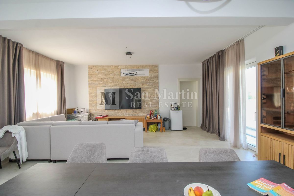 Istria, Parenzo - casa indipendente con splendida vista mare