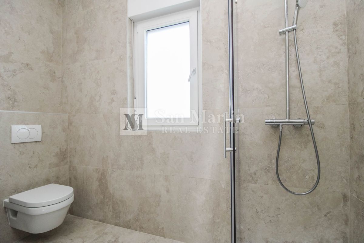 Parenzo, dintorni - appartamento al piano terra con giardino, in costruzione