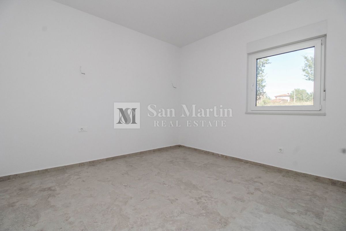 Parenzo, dintorni - appartamento al piano terra con giardino, in costruzione