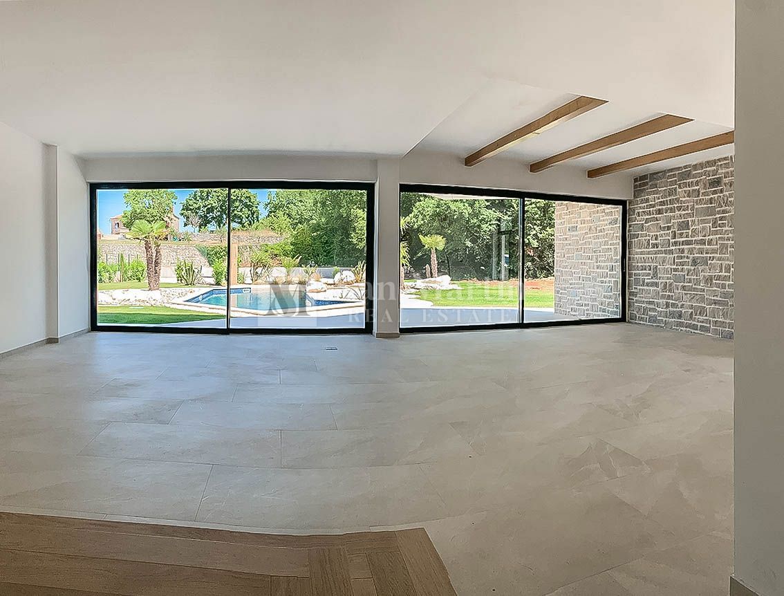 Zona di Parenzo, Casa di lusso con piscina