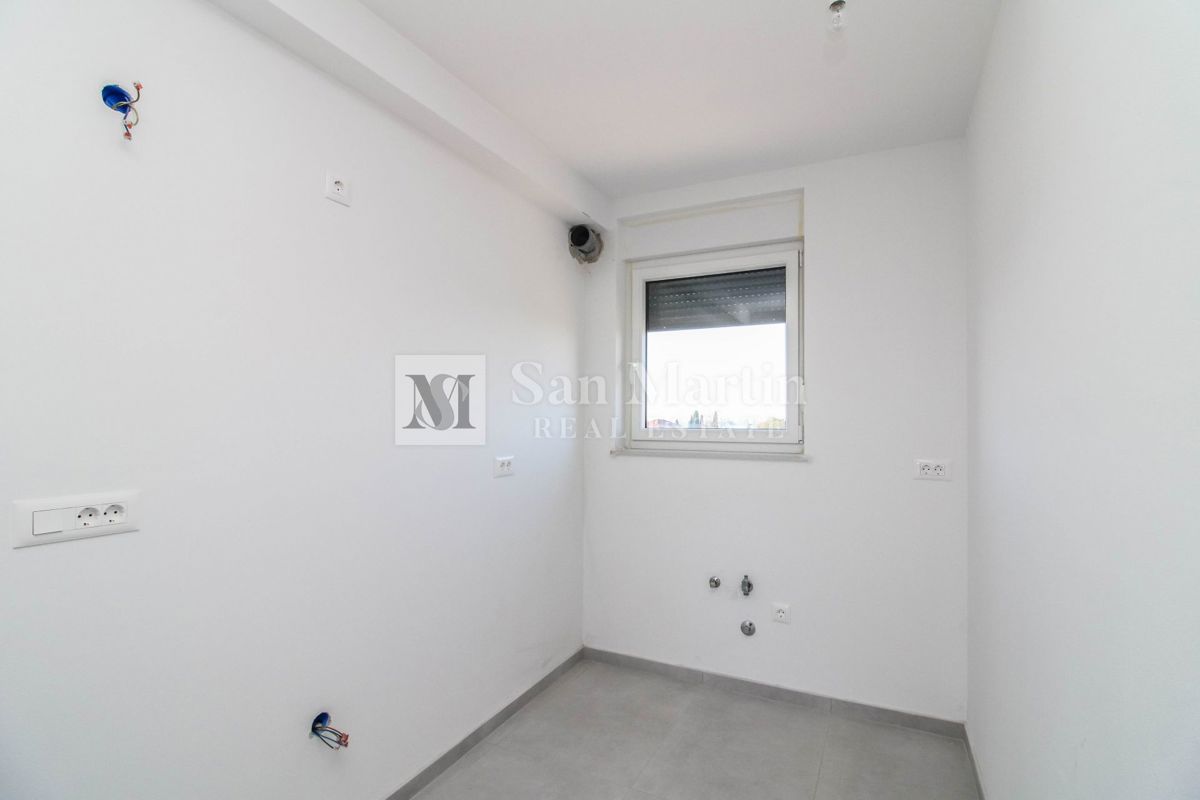 PARENZO - Nuovo appartamento eccellente al piano terra