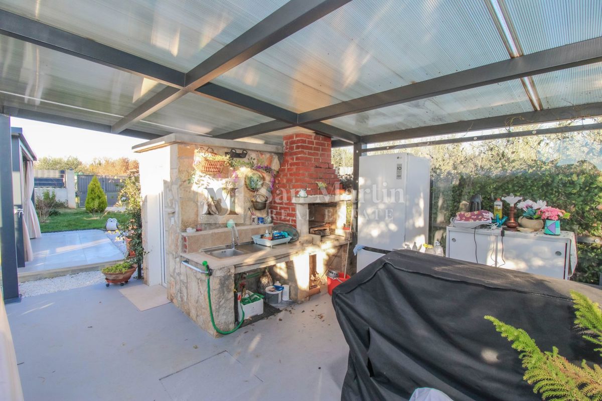 Poreč, dintorni – Casa isolata con un terreno di 3000 m²