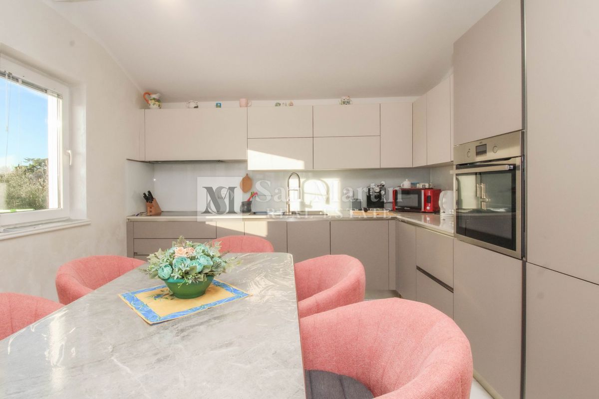 Poreč, dintorni – Casa isolata con un terreno di 3000 m²