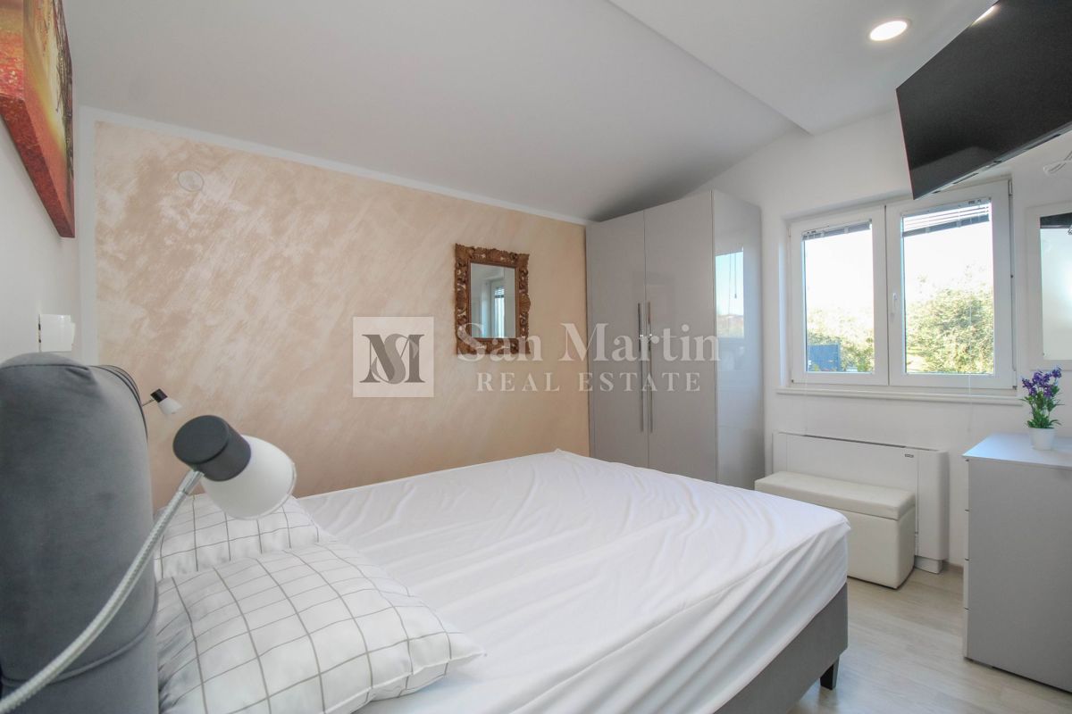 Poreč, dintorni – Casa isolata con un terreno di 3000 m²