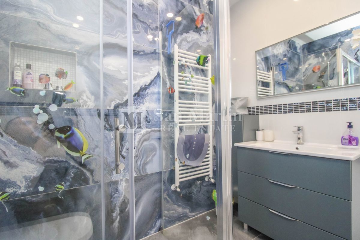 Poreč, dintorni – Casa isolata con un terreno di 3000 m²