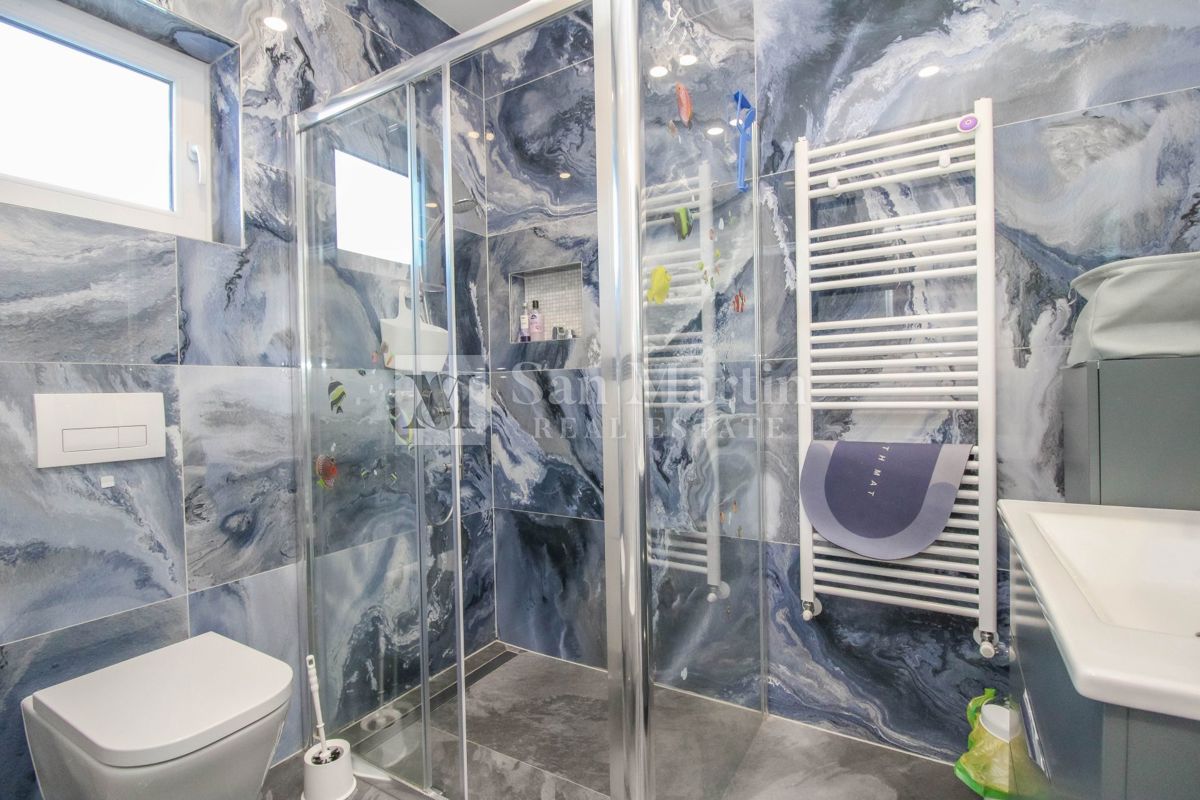 Poreč, dintorni – Casa isolata con un terreno di 3000 m²