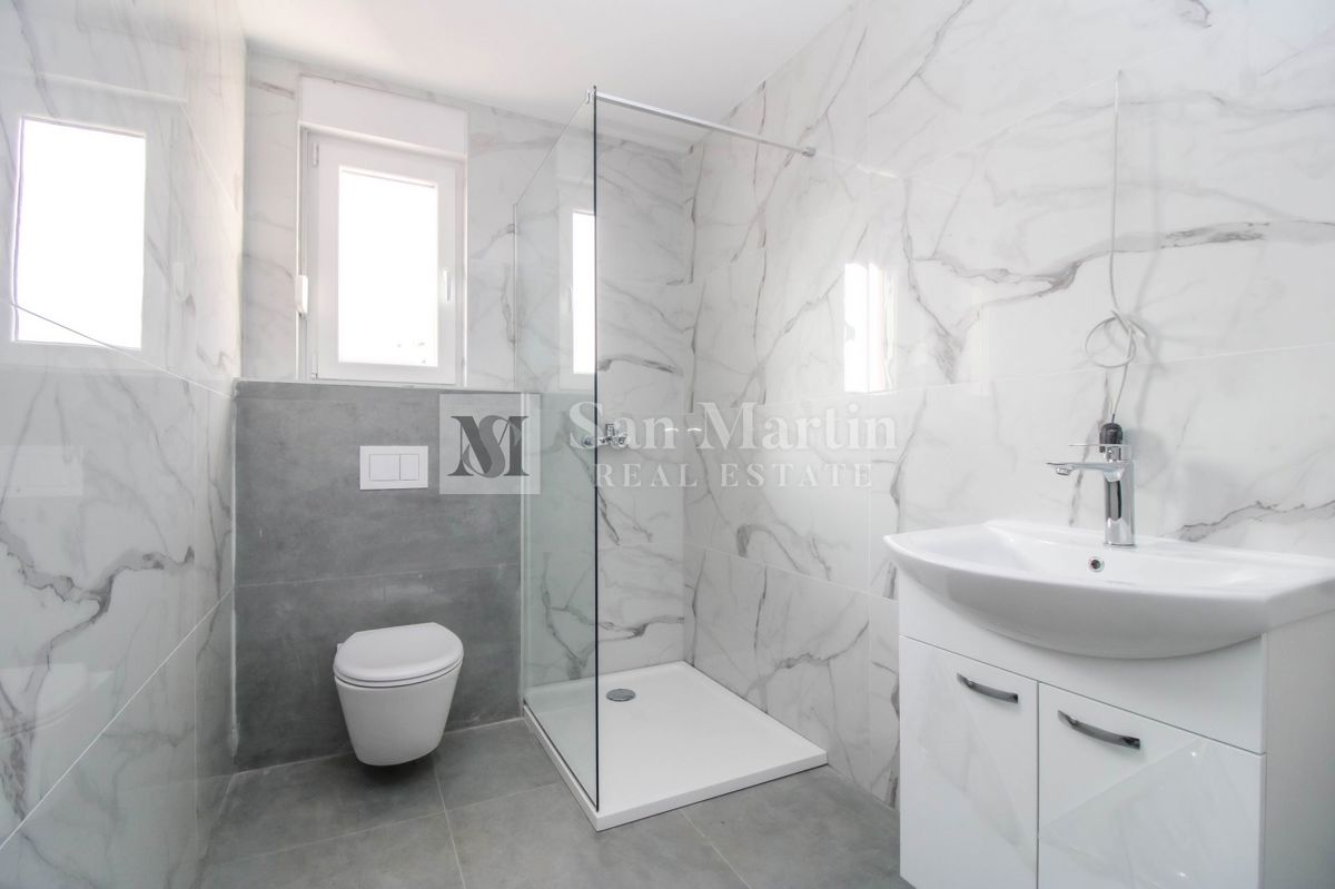 Parenzo e dintorni, appartamento trilocale in una nuova costruzione