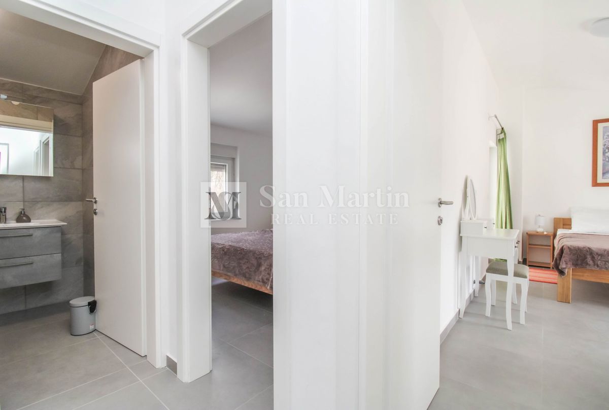 Parenzo, Casa bifamiliare a buon prezzo