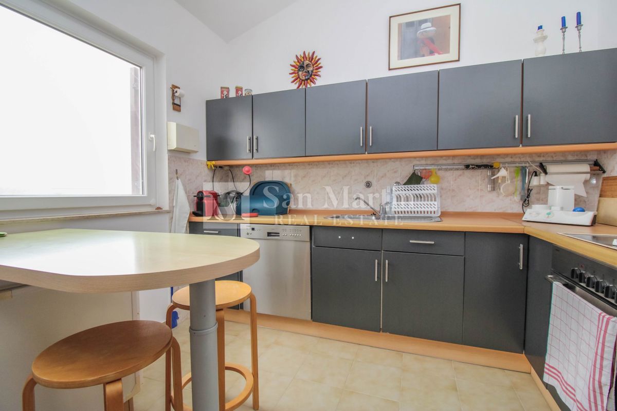 Parenzo – Appartamento con due terrazze vicino al mare – VISTA MARE!