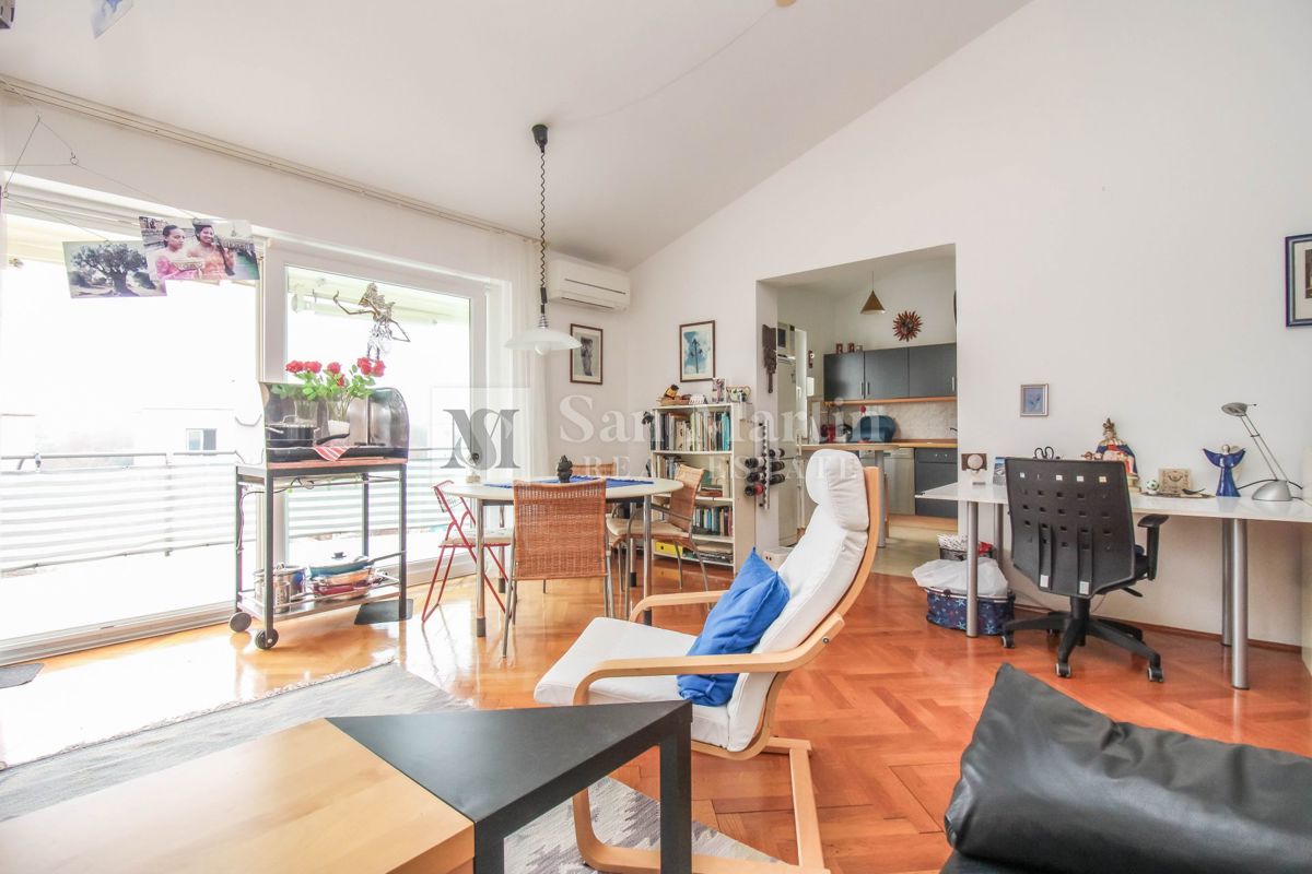 Parenzo – Appartamento con due terrazze vicino al mare – VISTA MARE!