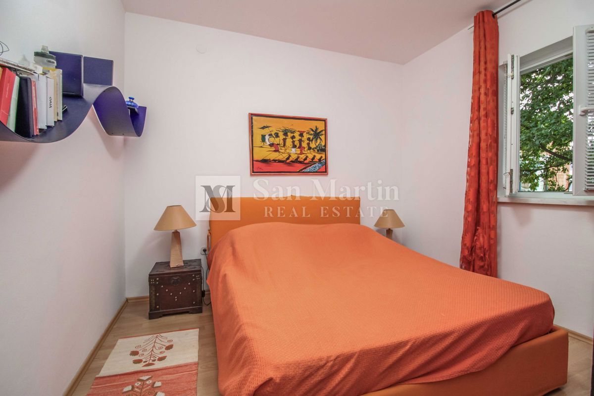 Zona POREČ, Super appartamento 2 camere da letto