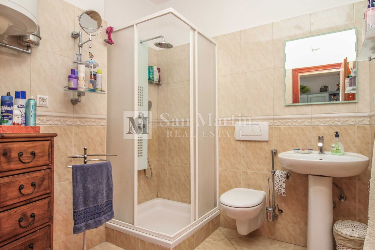 Zona POREČ, Super appartamento 2 camere da letto