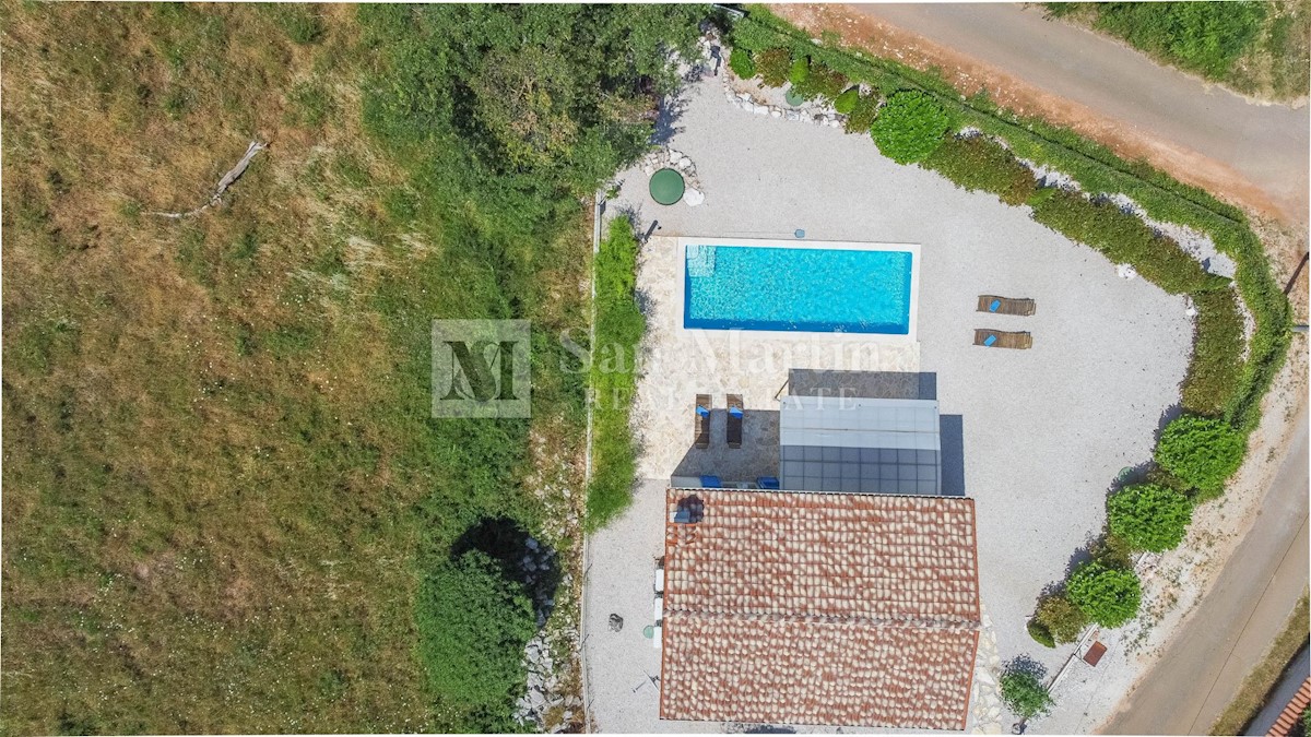 Parenzo, casa con piscina e vista mare