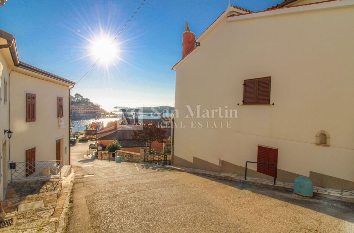 Parenzo, dintorni - Casa in ottima posizione vicino al mare