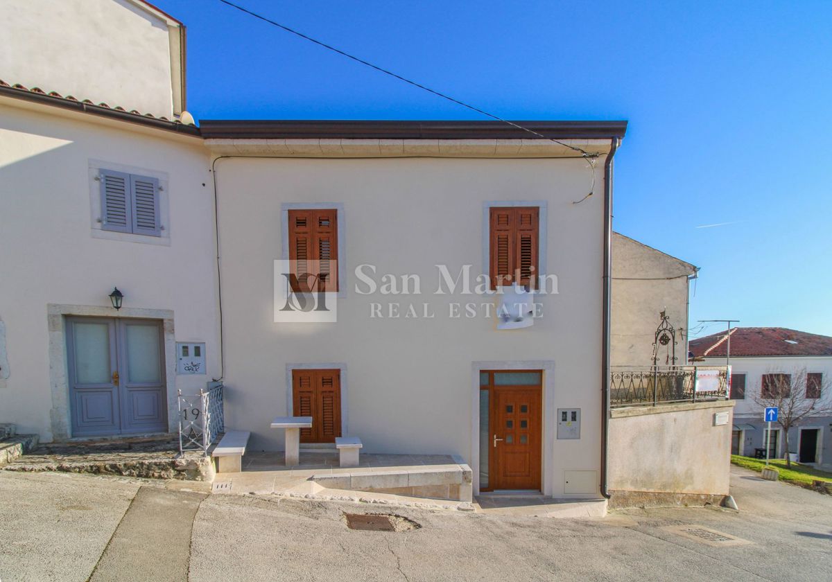 Parenzo, dintorni - Casa in ottima posizione vicino al mare