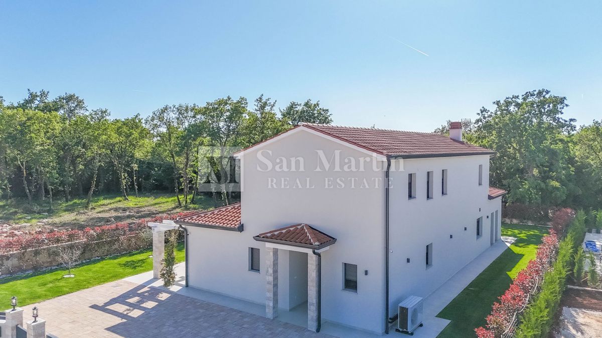 Parenzo - una casa con 4 camere da letto in un'ottima posizione