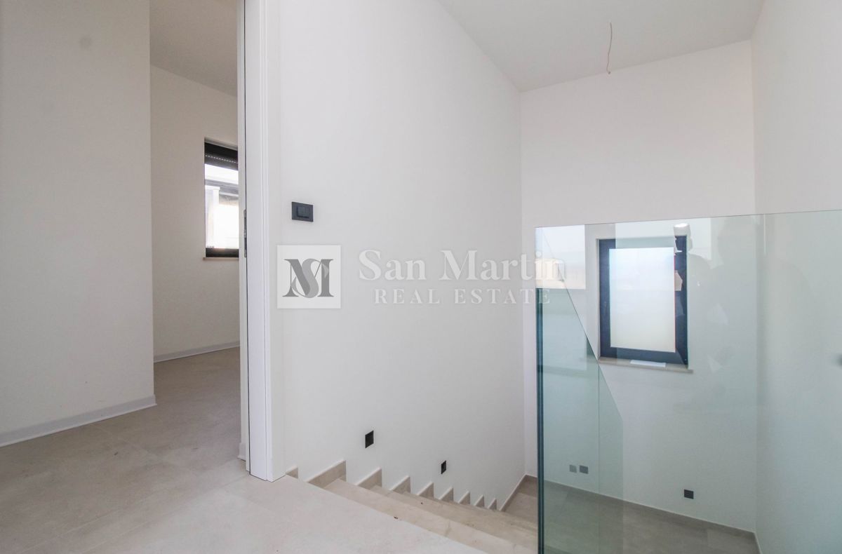 Parenzo – Casa in posizione ricercata con vista mare