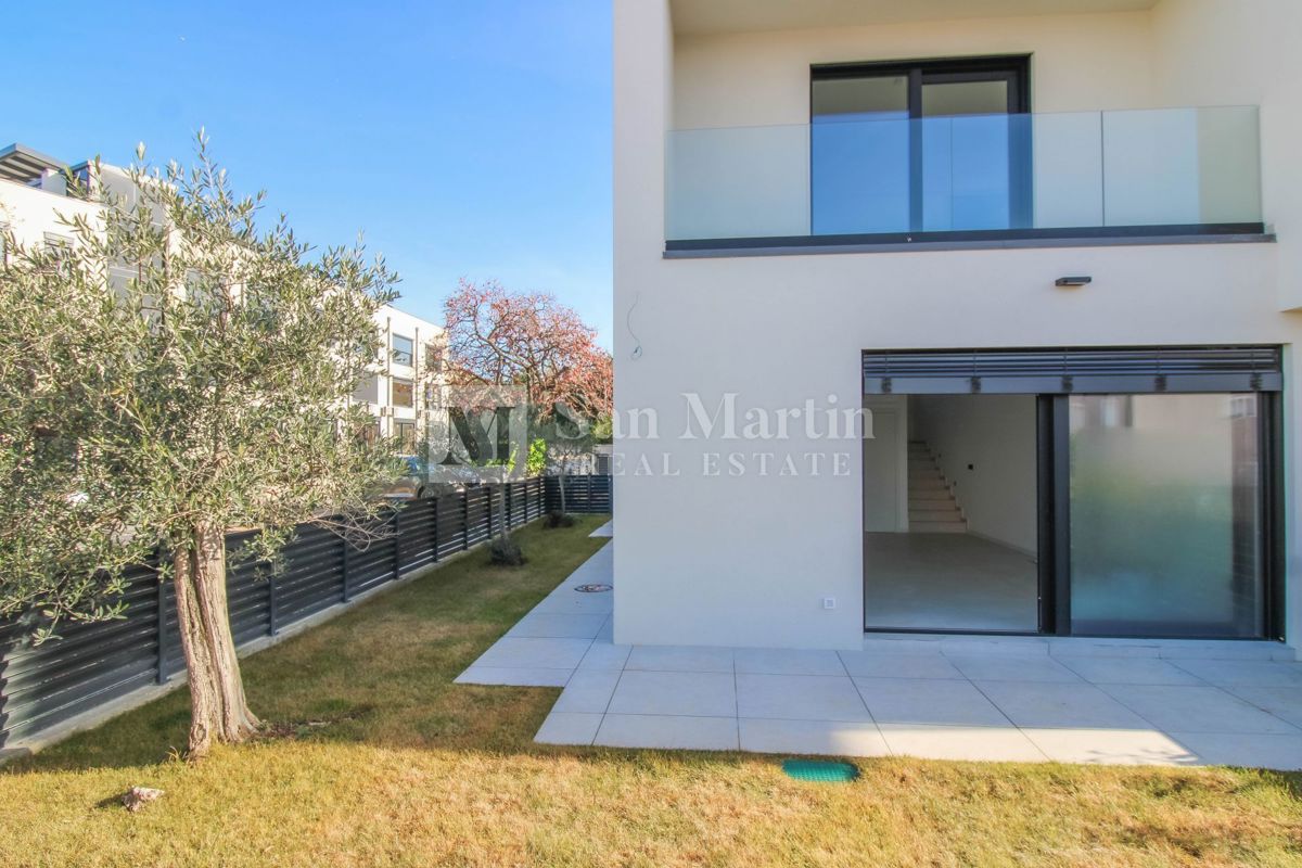 Parenzo – Casa in posizione ricercata con vista mare