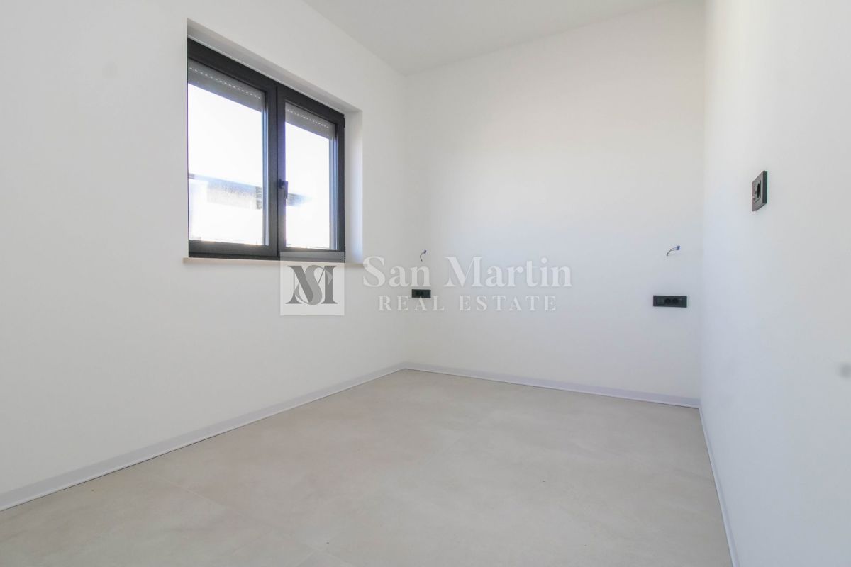 Parenzo – Casa in posizione ricercata con vista mare