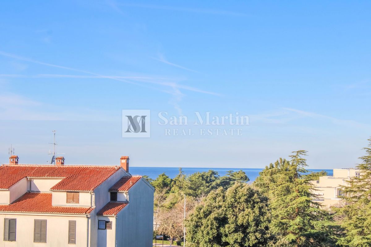 Parenzo, centro - spazioso appartamento con vista mare