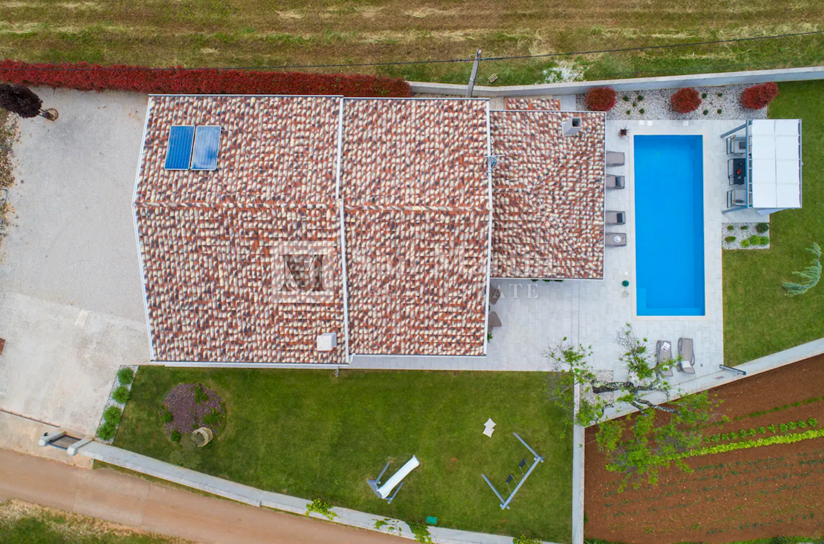 Istria, casa indipendente con piscina