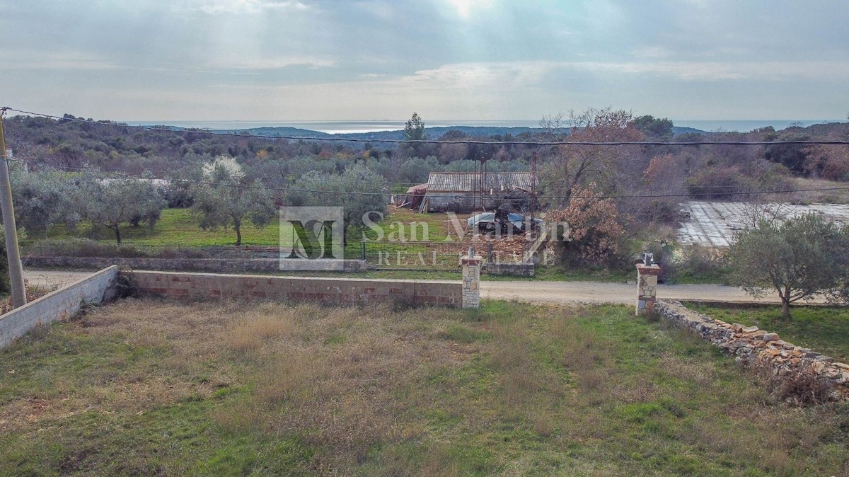 Rovigno - bellissima terra con vista sul mare