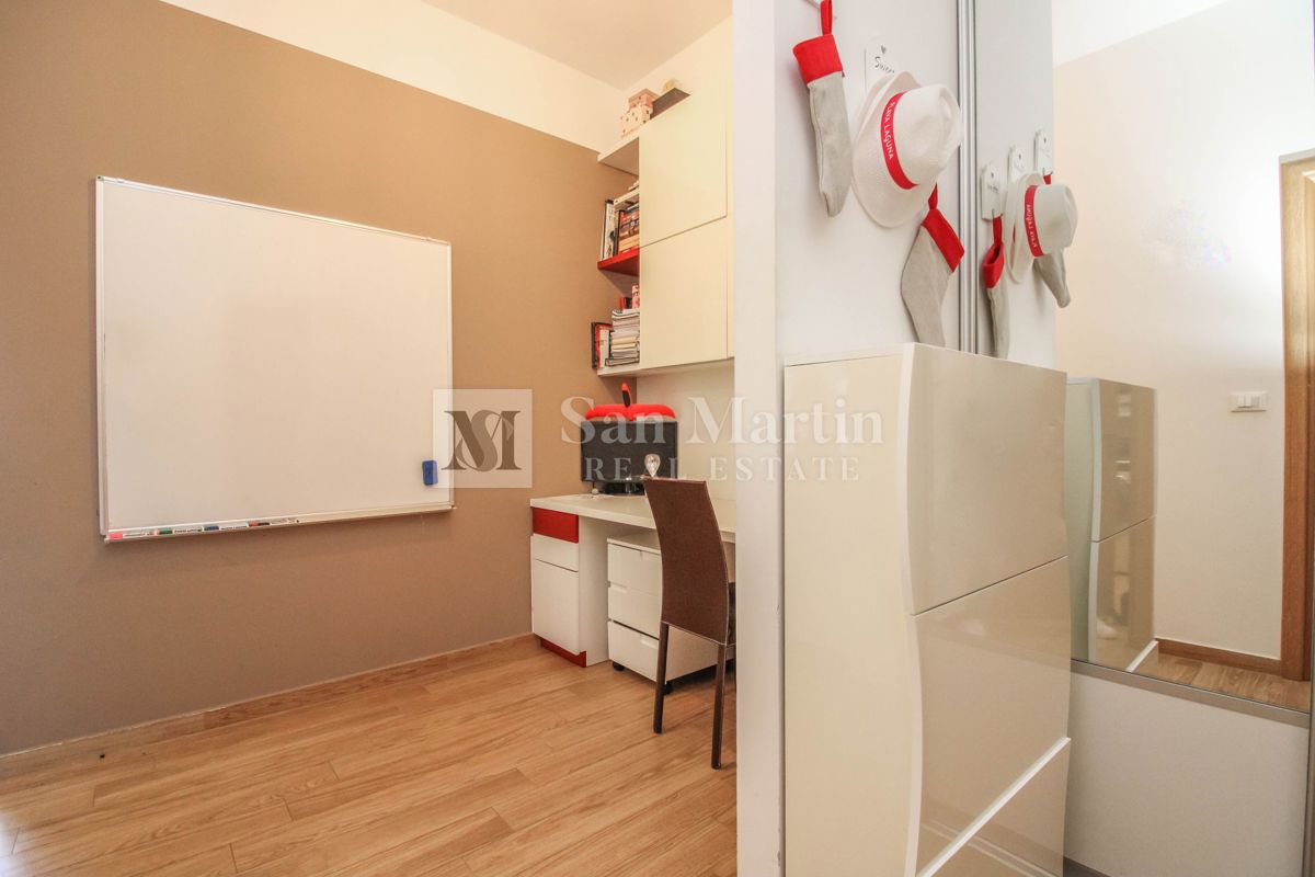 Parenzo, centro – appartamento ben arredato nel centro città