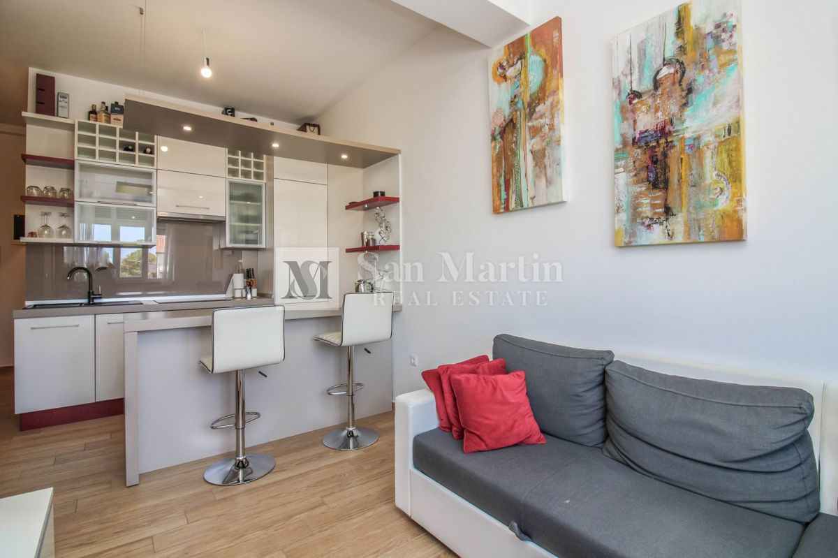 Parenzo, centro – appartamento ben arredato nel centro città