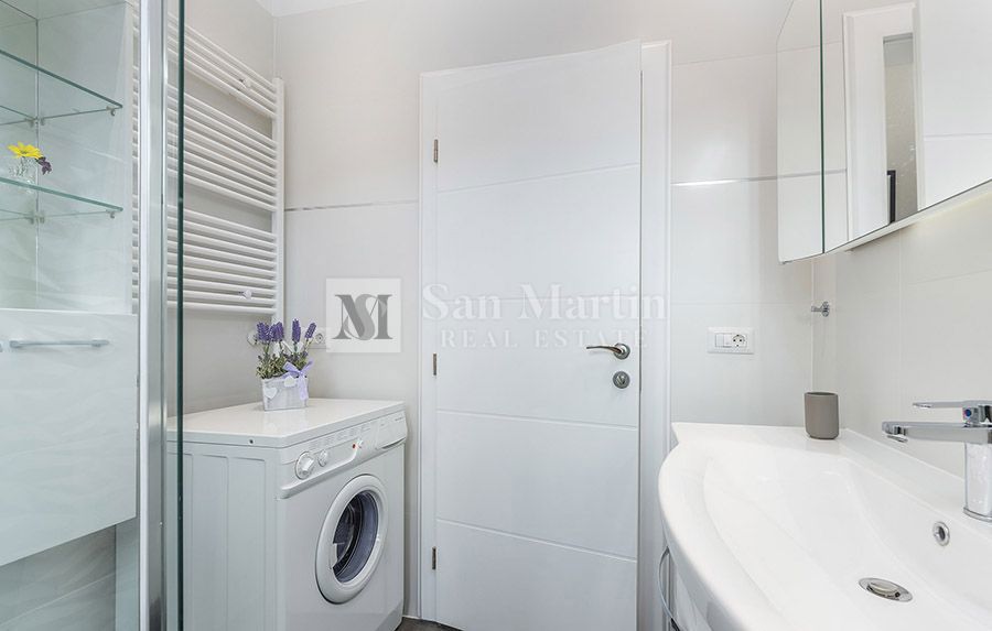 PARENZO, Casa al piano terra con 3 camere da letto e piscina