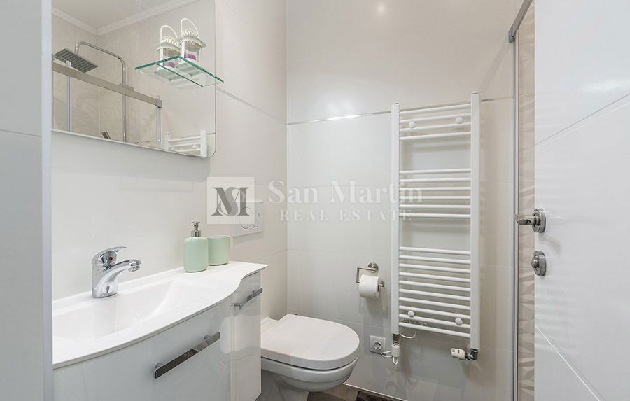 PARENZO, Casa al piano terra con 3 camere da letto e piscina