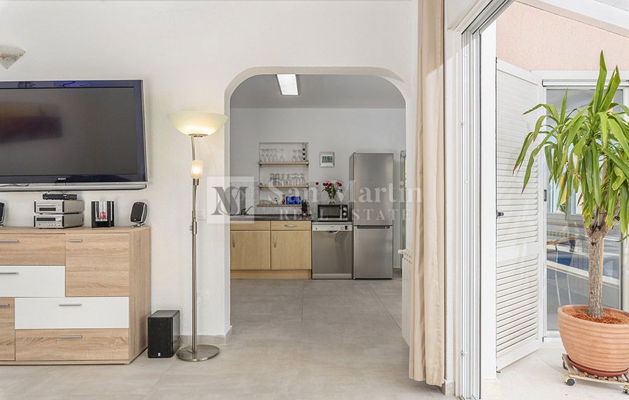 PARENZO, Casa al piano terra con 3 camere da letto e piscina