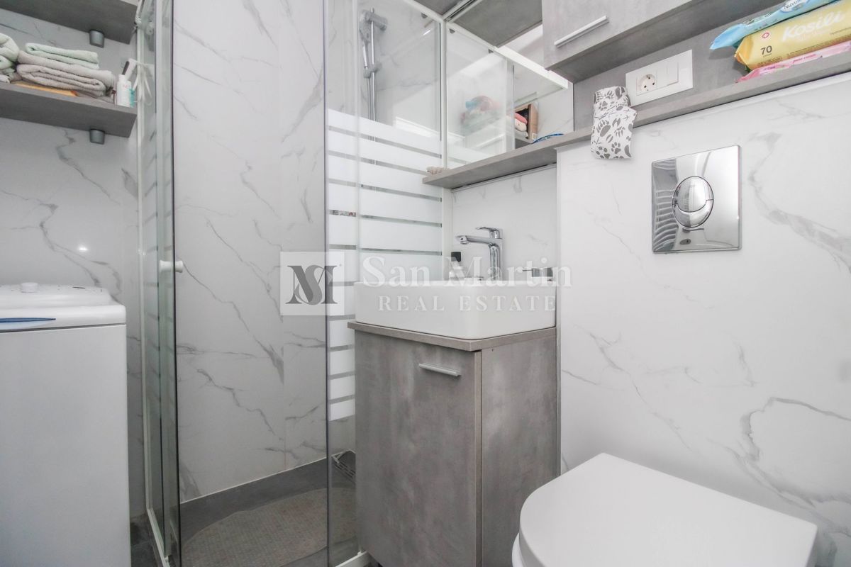 Poreč, dintorni – Appartamento ristrutturato vicino al mare