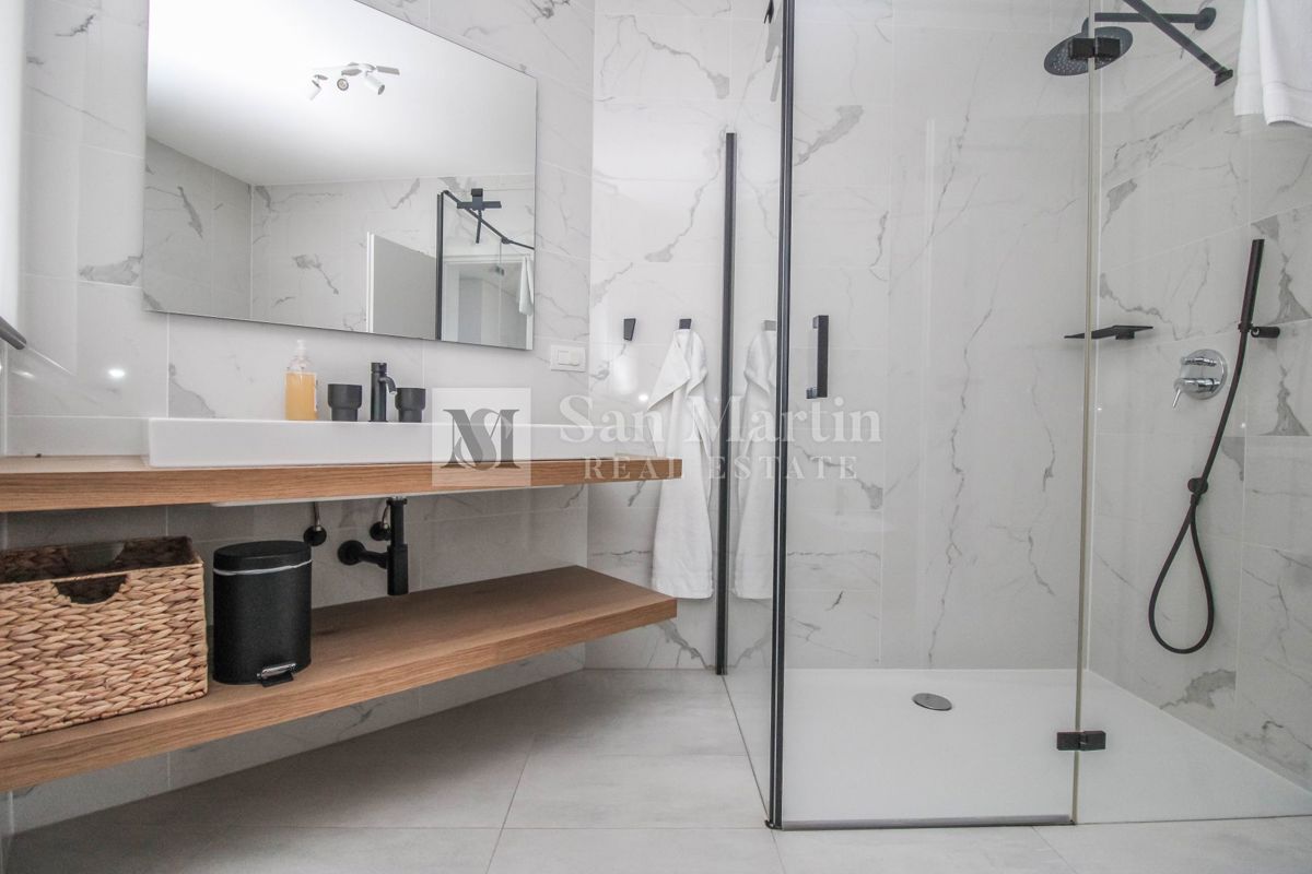 Parenzo, dintorni - bella casa con piscina vicino al mare