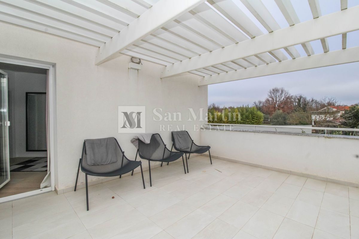 Parenzo, dintorni - bella casa con piscina vicino al mare